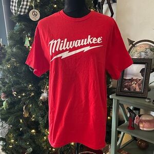 Gildan Red Milwaukee Graphic Men's Tee